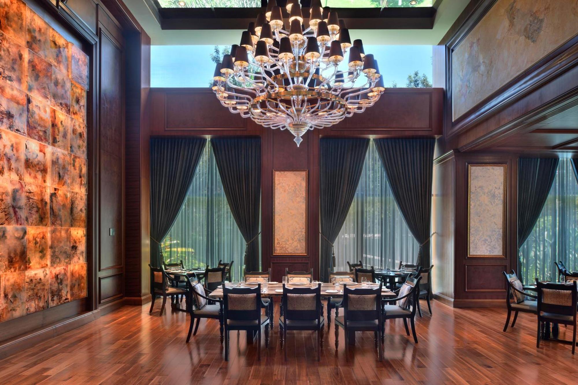 Sheraton Grand Bengaluru Whitefield Hotel & Convention Center Екстериор снимка