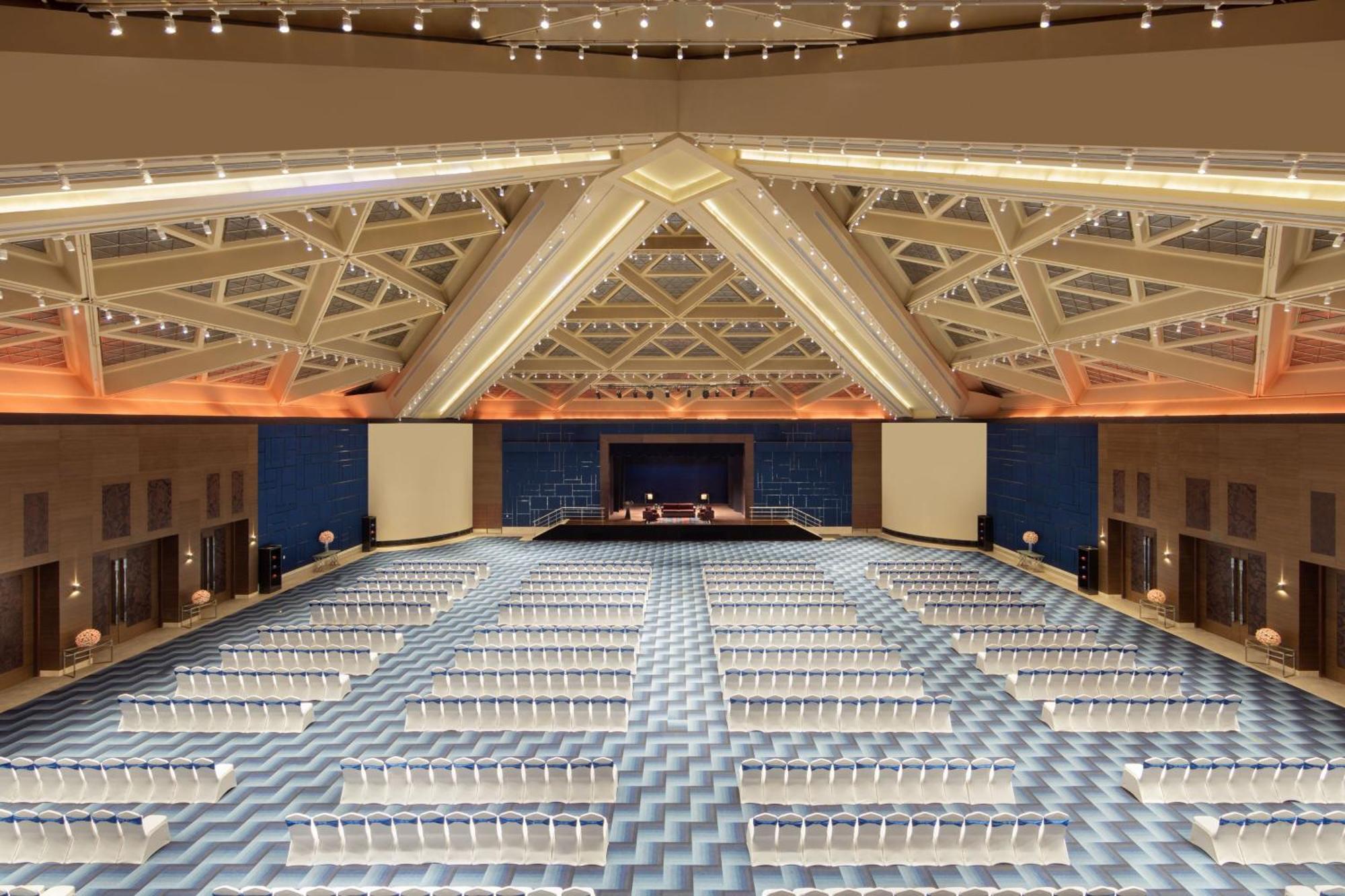 Sheraton Grand Bengaluru Whitefield Hotel & Convention Center Екстериор снимка