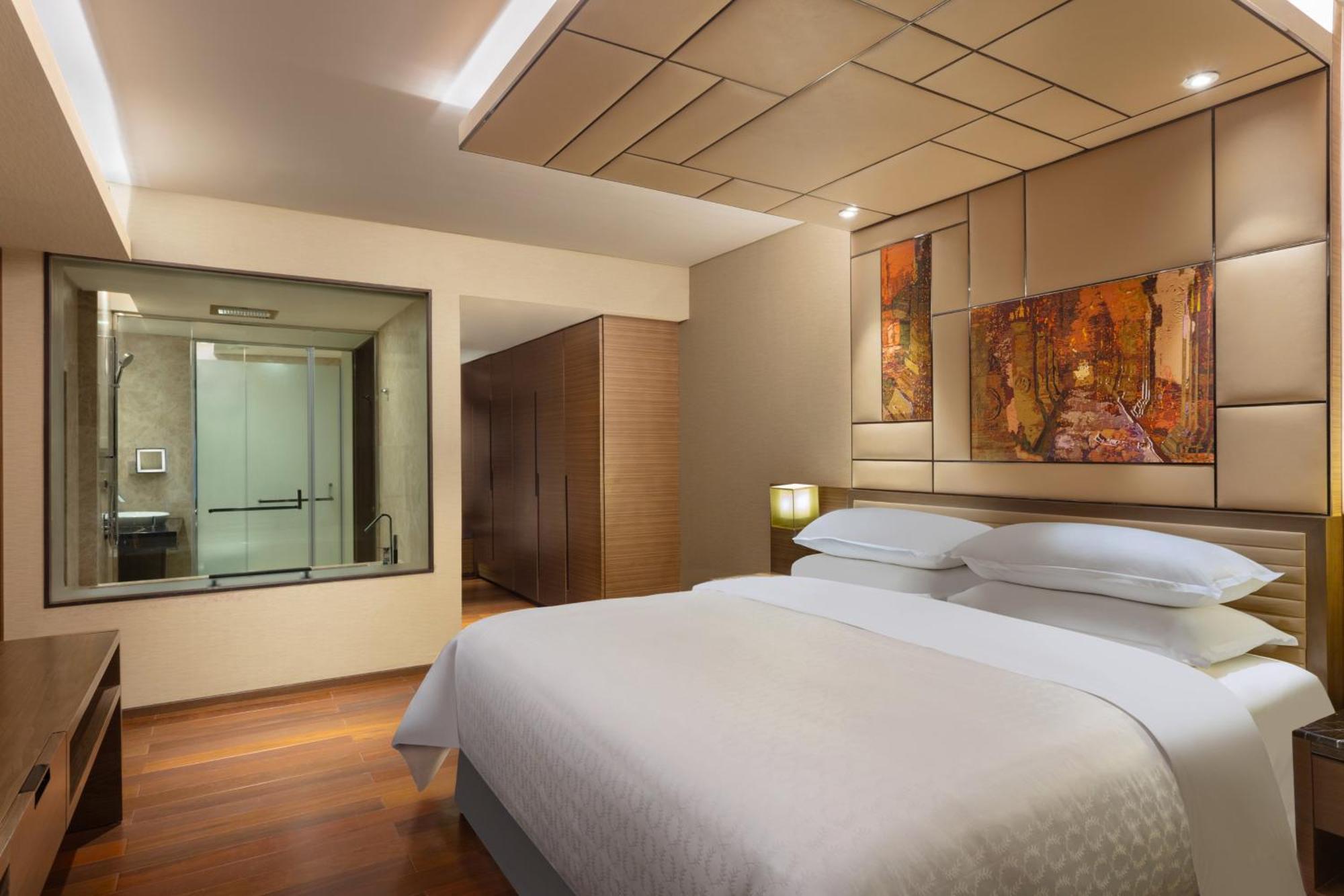 Sheraton Grand Bengaluru Whitefield Hotel & Convention Center Екстериор снимка