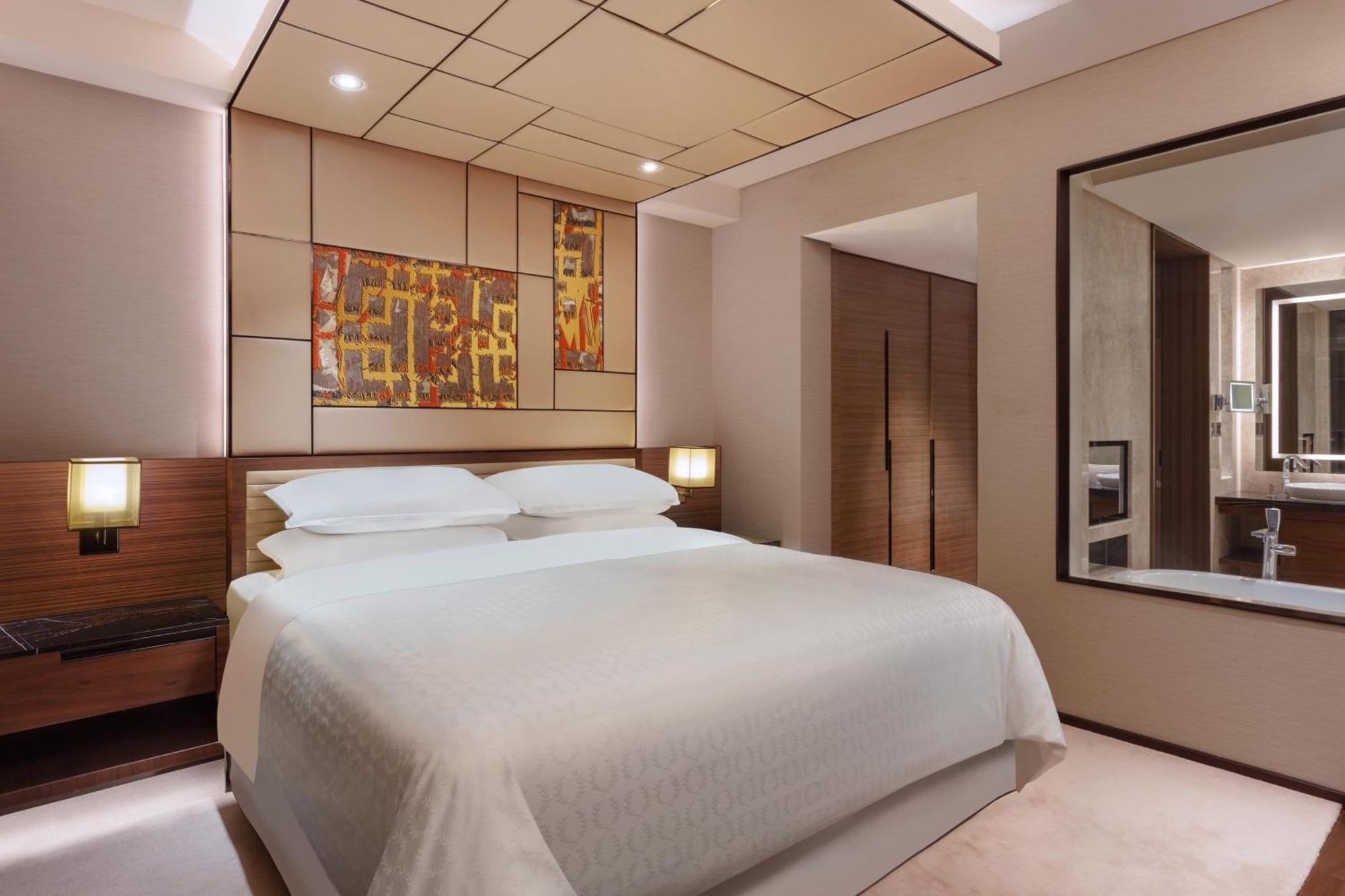 Sheraton Grand Bengaluru Whitefield Hotel & Convention Center Екстериор снимка