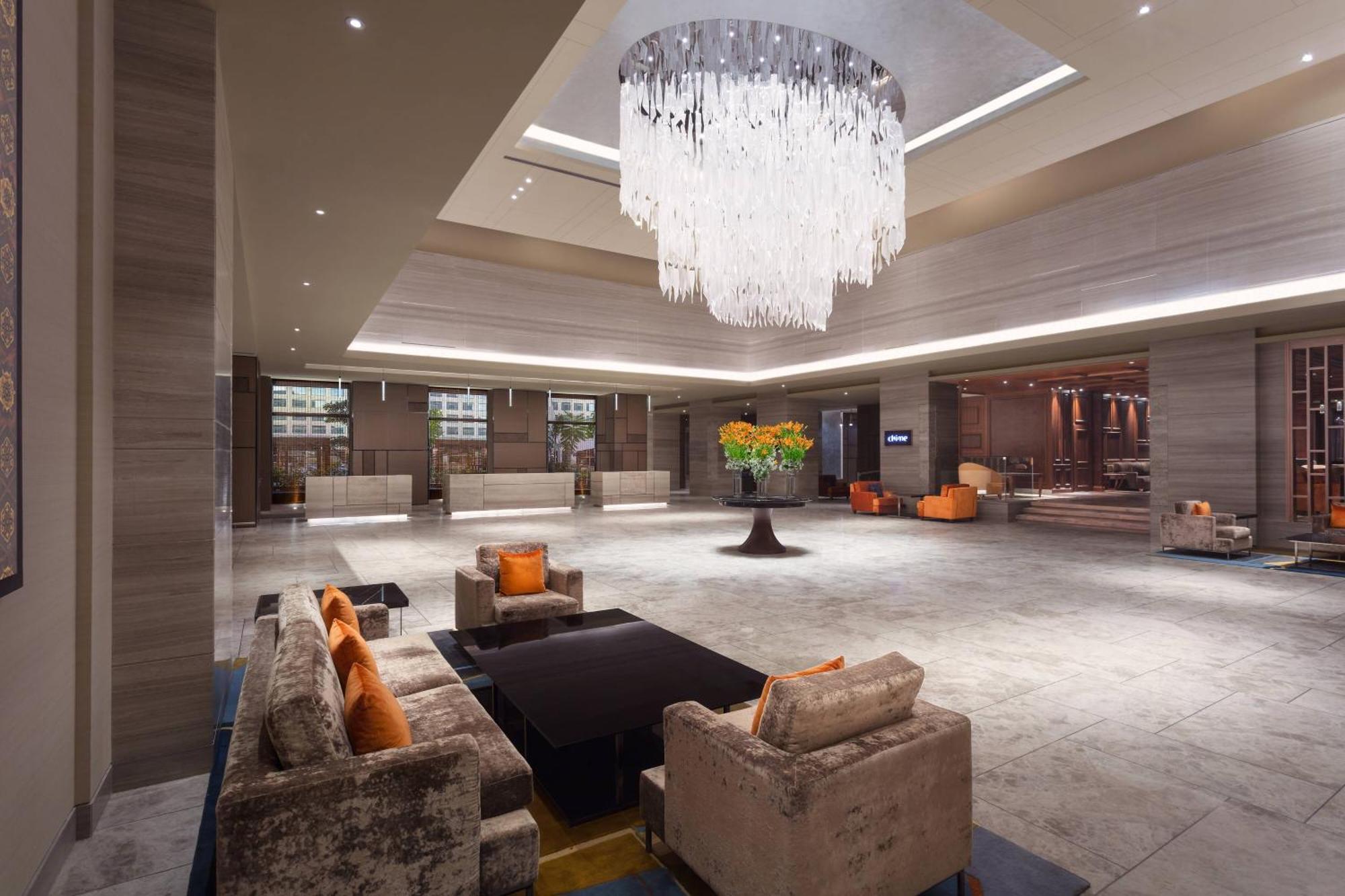 Sheraton Grand Bengaluru Whitefield Hotel & Convention Center Екстериор снимка